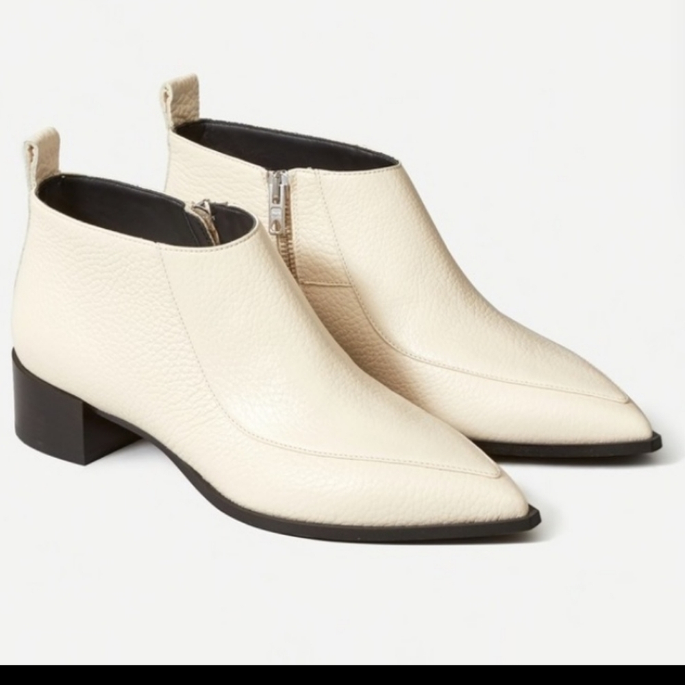 EVERLANE MADE IN ITALY CREAM PEBBLED LEATHER BOOTIES EUC SIZE 9.5